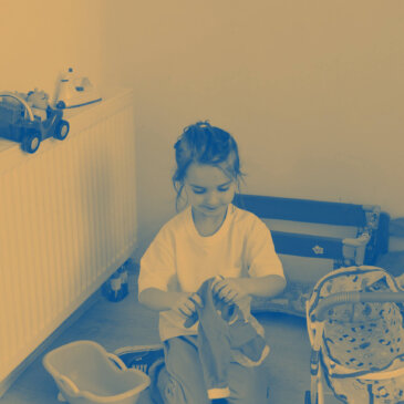 I bought a doll for my child recently. I thought it was manufactured by a well-known brand, but I suspect it might be counterfeit.